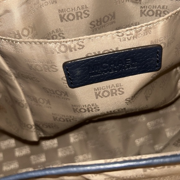 Michael Kors Navy Blue Jet Set Pebbled Leather Tote Bag - Picture 16 of 16